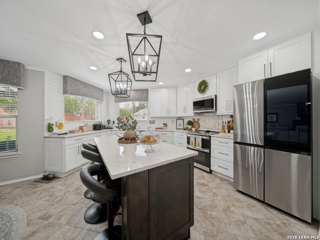7709 Avery Rd, Live Oak, TX 78233