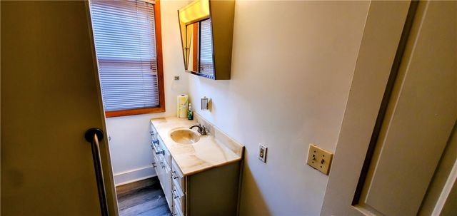 344 W 13th Ave, Homestead, PA 15120