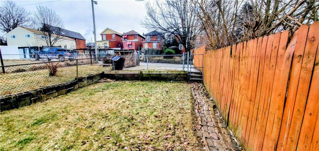 344 W 13th Ave, Homestead, PA 15120