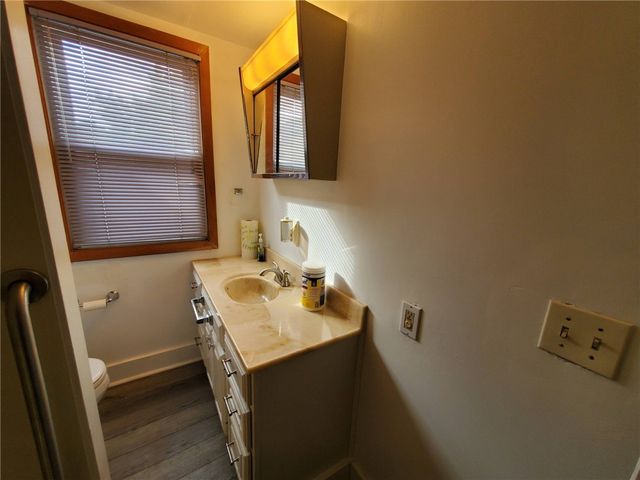 344 W 13th Ave, Homestead, PA 15120