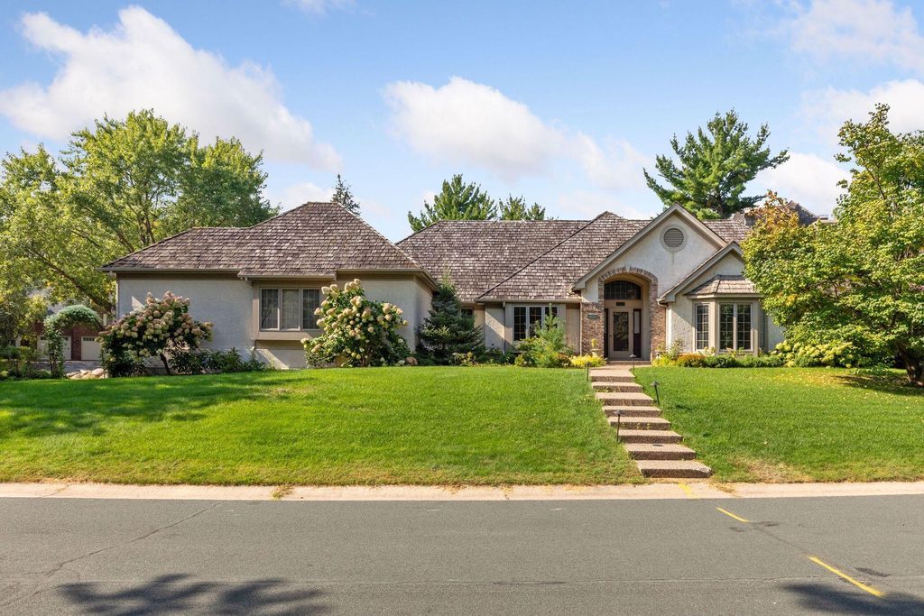 10725 Purdey Road, Eden Prairie, MN 55347