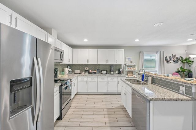 1022 Avenue L, Galveston, TX 77550