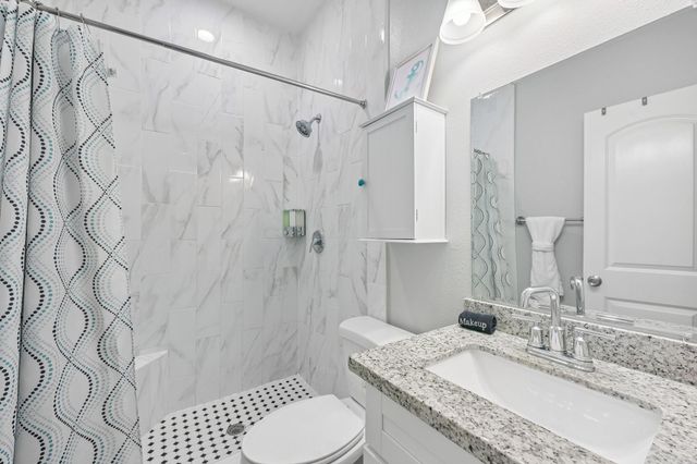 1022 Avenue L, Galveston, TX 77550