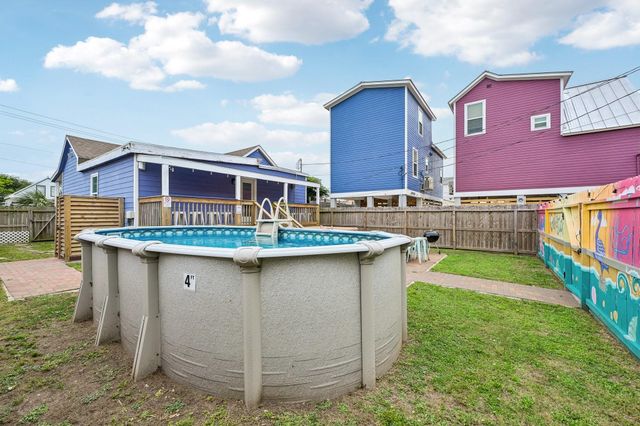1022 Avenue L, Galveston, TX 77550