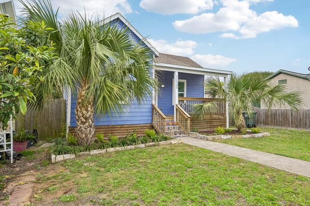 1022 Avenue L, Galveston, TX 77550