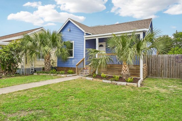 1022 Avenue L, Galveston, TX 77550
