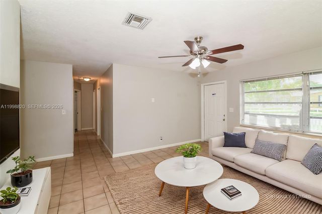 161 NE 20th St, Pompano Beach, FL 33060