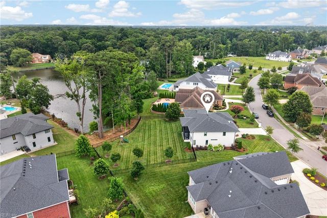 1316 Lambeth LN, Virginia Beach, VA 23455