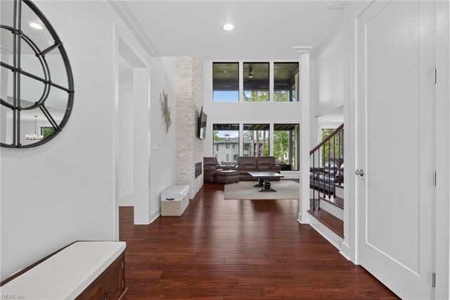 1316 Lambeth LN, Virginia Beach, VA 23455