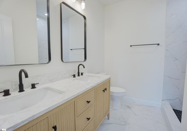 193 W Wood Street, Spartanburg, SC 29303