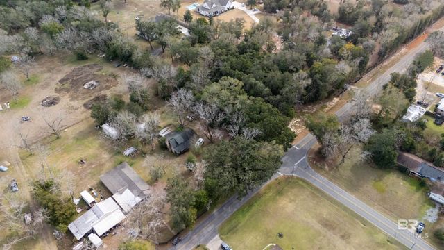 21006 Lawrence Road, Fairhope, AL 36532