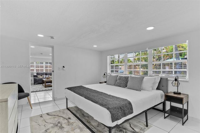 6445 SW 22nd Ct, Miramar, FL 33023