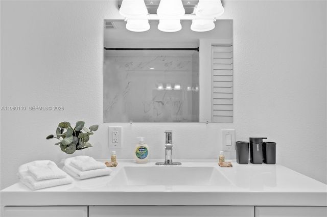 6445 SW 22nd Ct, Miramar, FL 33023