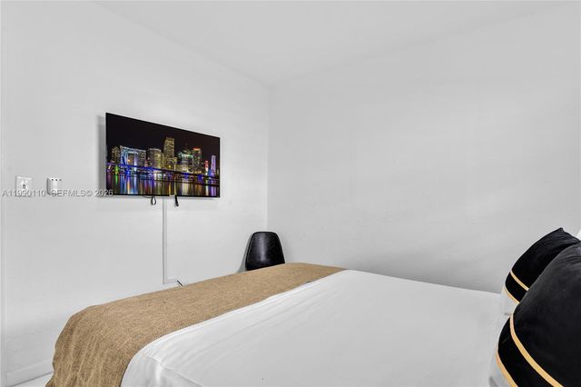 6445 SW 22nd Ct, Miramar, FL 33023