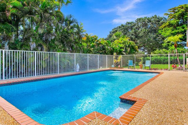 18375 104th Terrace S, Boca Raton, FL 33498