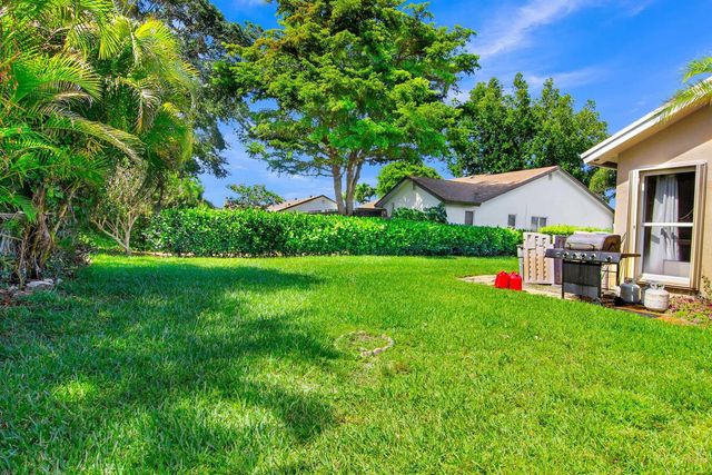 18375 104th Terrace S, Boca Raton, FL 33498