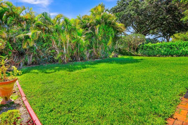 18375 104th Terrace S, Boca Raton, FL 33498