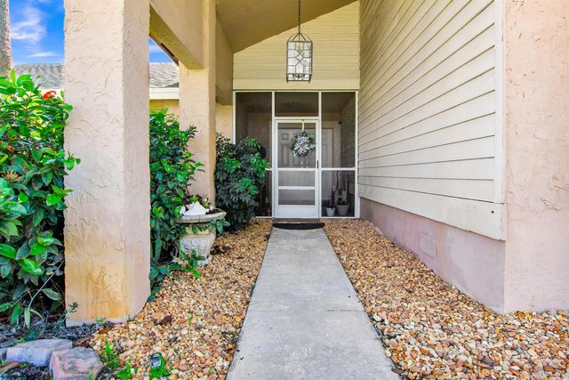 18375 104th Terrace S, Boca Raton, FL 33498