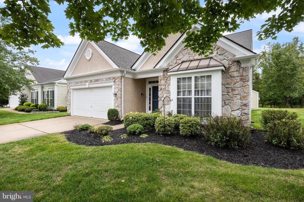 3 FESTIVAL DR, Voorhees, NJ 08043