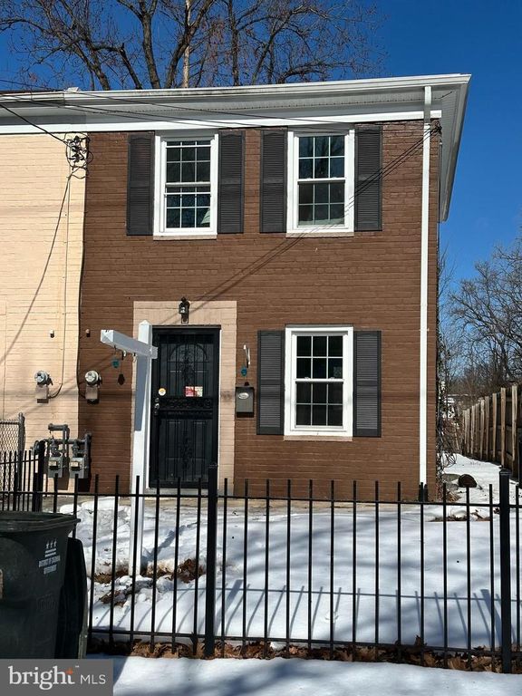 4332 POLK ST NE, Washington, DC 20019