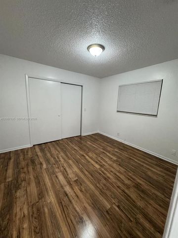 1746 N 3rd Avenue N 2, Lake Worth, FL 33460