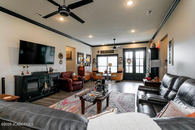 17950 N OLD NUMBER 7, Sturgeon, MO 65284