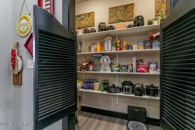 17950 N OLD NUMBER 7, Sturgeon, MO 65284