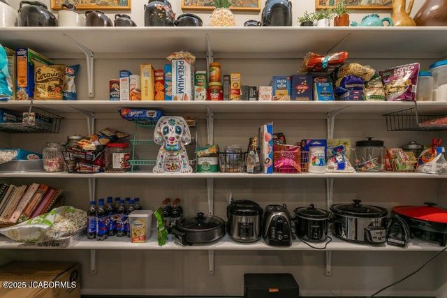 17950 N OLD NUMBER 7, Sturgeon, MO 65284