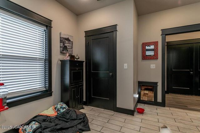 17950 N OLD NUMBER 7, Sturgeon, MO 65284