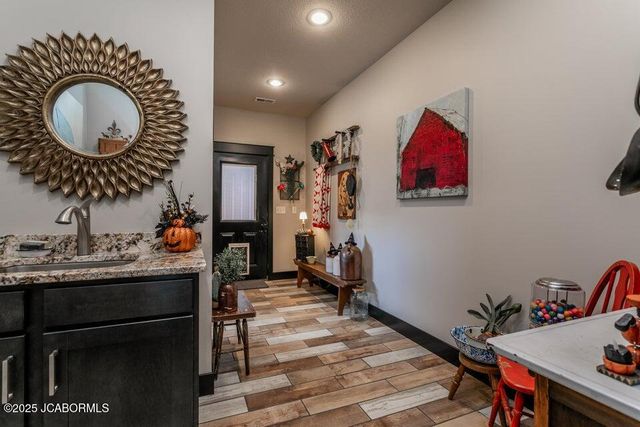 17950 N OLD NUMBER 7, Sturgeon, MO 65284