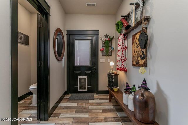 17950 N OLD NUMBER 7, Sturgeon, MO 65284