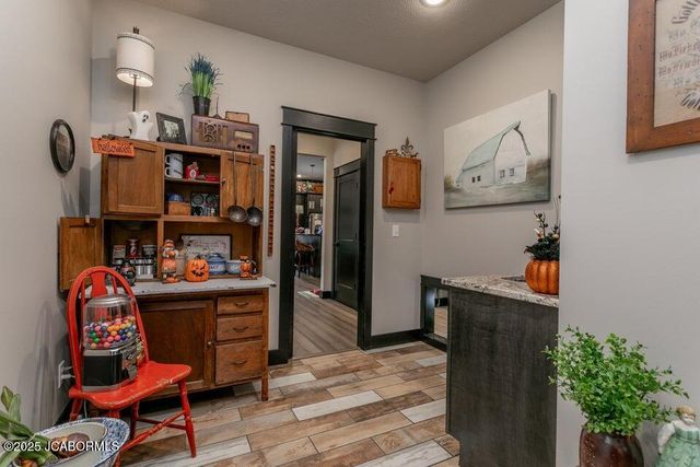 17950 N OLD NUMBER 7, Sturgeon, MO 65284