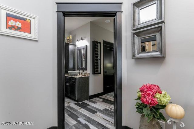 17950 N OLD NUMBER 7, Sturgeon, MO 65284