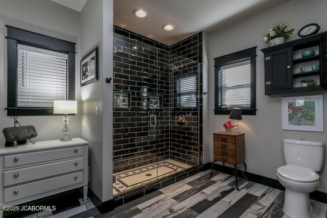 17950 N OLD NUMBER 7, Sturgeon, MO 65284