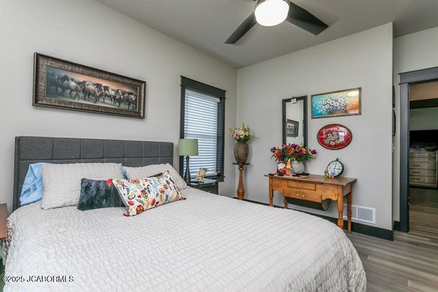 17950 N OLD NUMBER 7, Sturgeon, MO 65284