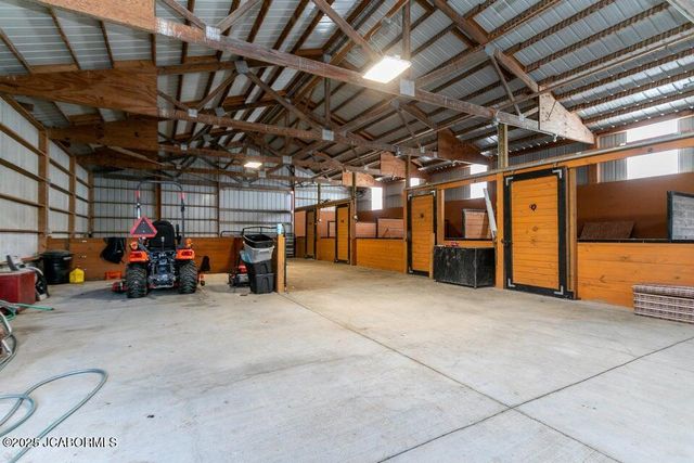 17950 N OLD NUMBER 7, Sturgeon, MO 65284