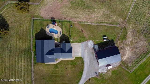 17950 N OLD NUMBER 7, Sturgeon, MO 65284