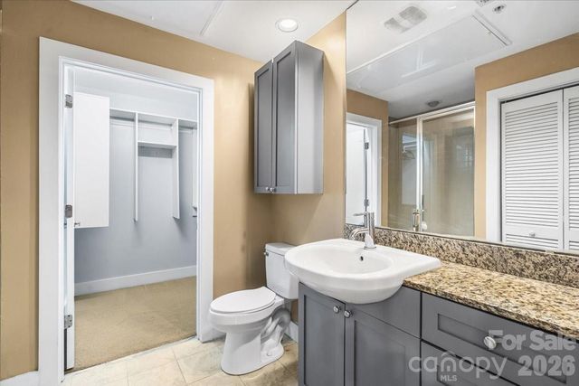 505 E 6th Street 814, Charlotte, NC 28202