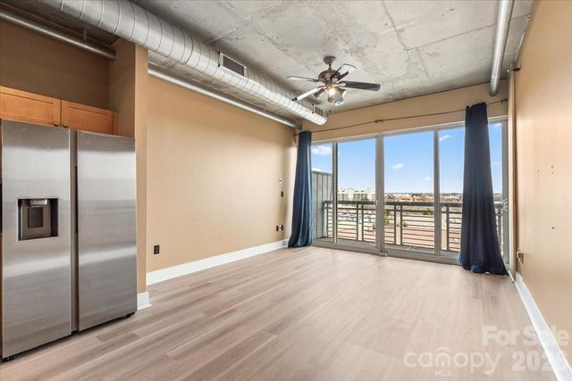 505 E 6th Street 814, Charlotte, NC 28202