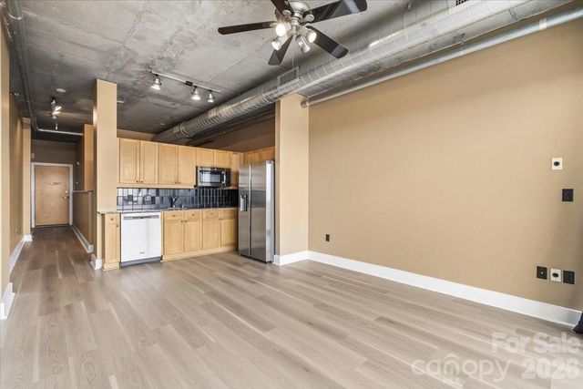 505 E 6th Street 814, Charlotte, NC 28202