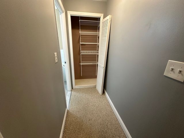 43 Jacqueline Rd 12, Waltham, MA 02452