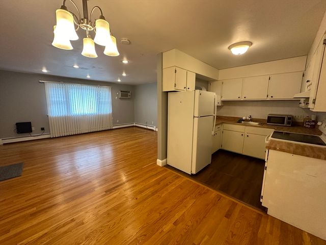 43 Jacqueline Rd 12, Waltham, MA 02452