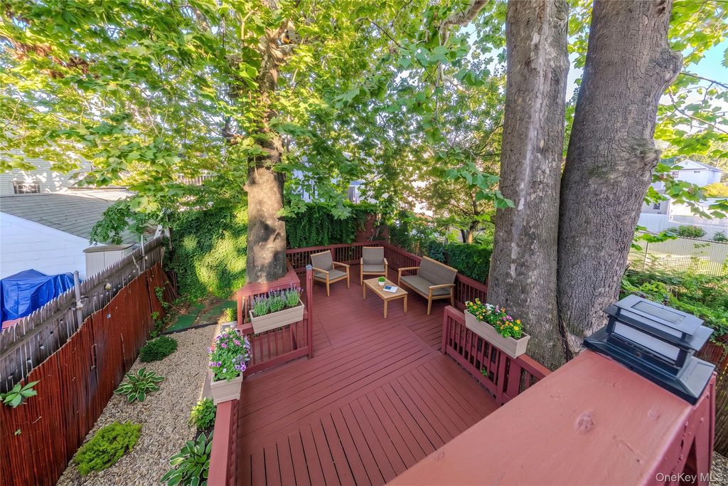 324 Underhill Avenue, Bronx, NY 10473 — photo 2
