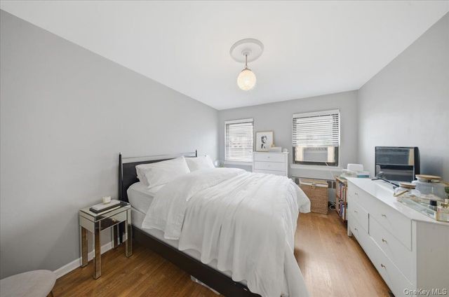 107 15th Street F1, Garden City, NY 11530