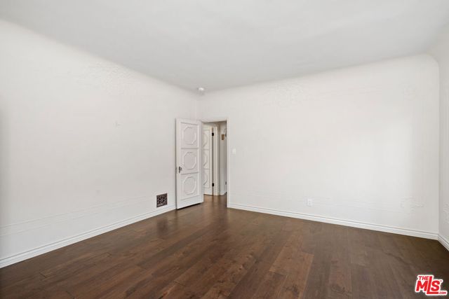422 S Clark Drive, Beverly Hills, CA 90211