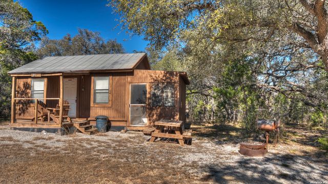 28387 US Highway 83, Concan, TX 78838