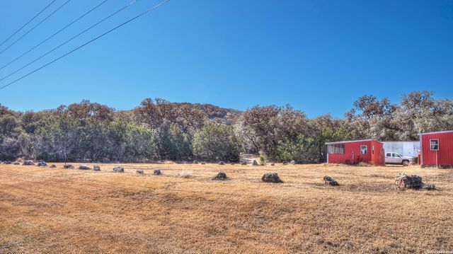 28387 US Highway 83, Concan, TX 78838