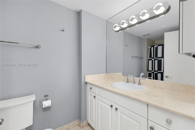 20201 E Country Club Dr 2506, Aventura, FL 33180