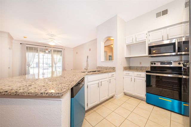 6663 QUEENS BOROUGH AVENUE 101, Orlando, FL 32835