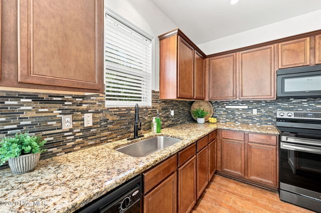 133 Emma Court, Linden, NC 28356